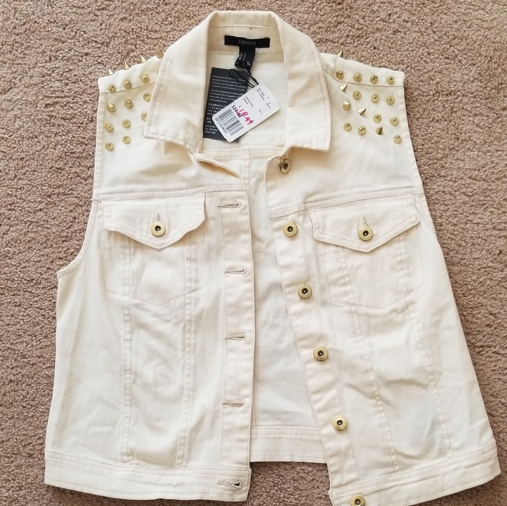Forever 21 jean jacket size Large